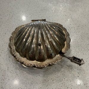 Silver Shell-Shaped Trinket Box